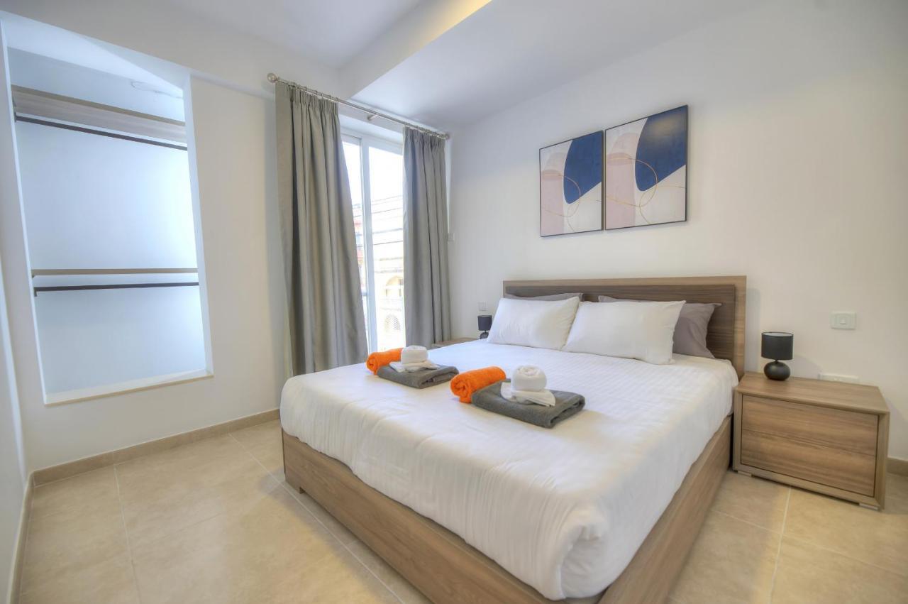 Brand New And Tastefully Furnished 2 Bedroom Apartment Ddif1-2 Gzira Bagian luar foto